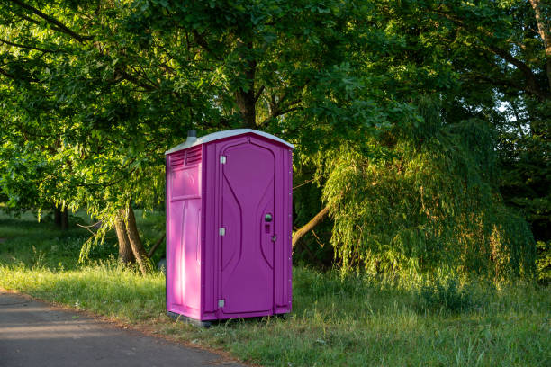 Best Portable restroom trailer rental  in Brooksi, DE